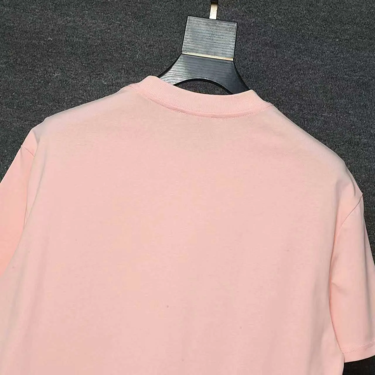26ss CASABLANCA original printing process short-sleeved T-shirt original development using high-density double yarn pure cotton fabric upper body soft and comfortable color Black White Dark Green color Orange Pink Blue Royal Blue color cigarette powder 8 colors Sizes S M L XL